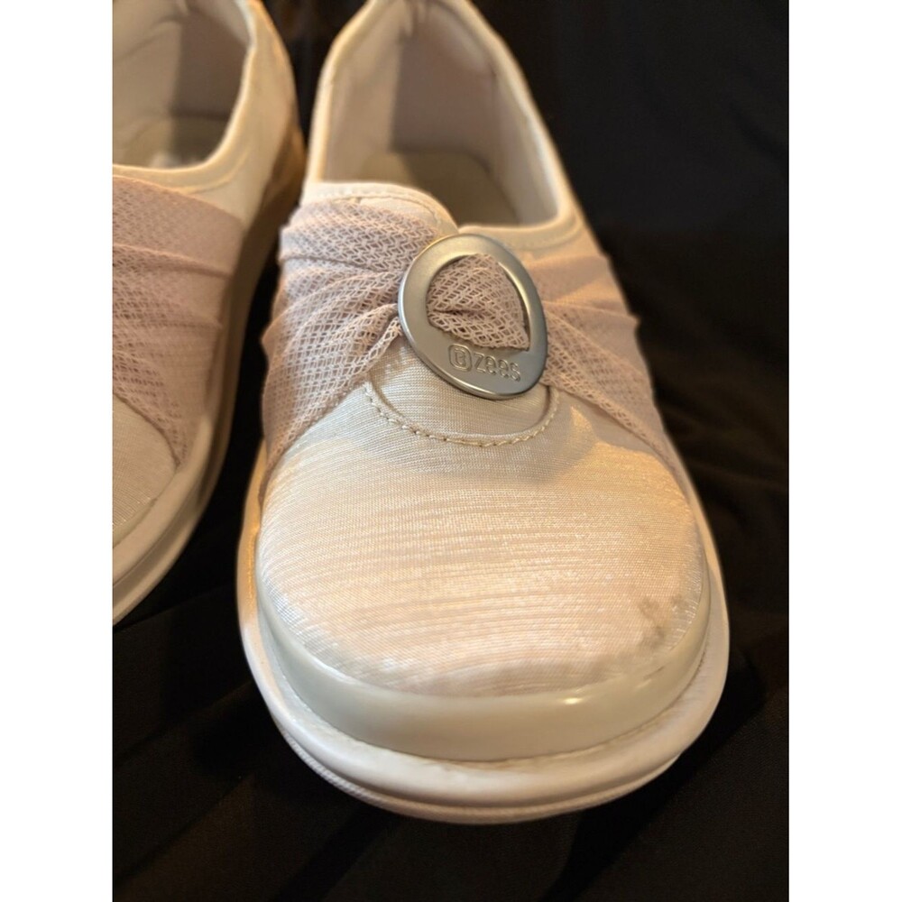 Bzees Women's Slip-On Sneakers in white - Picture 2 of 6